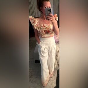 Beautiful pleated pants outfit!!